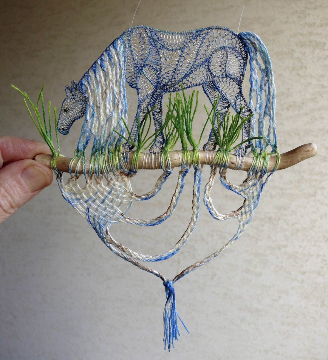 horse lace embroidert art