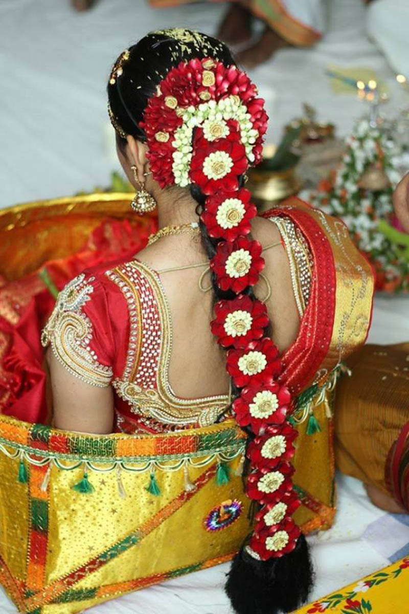 indian bridal hairstyle flowers