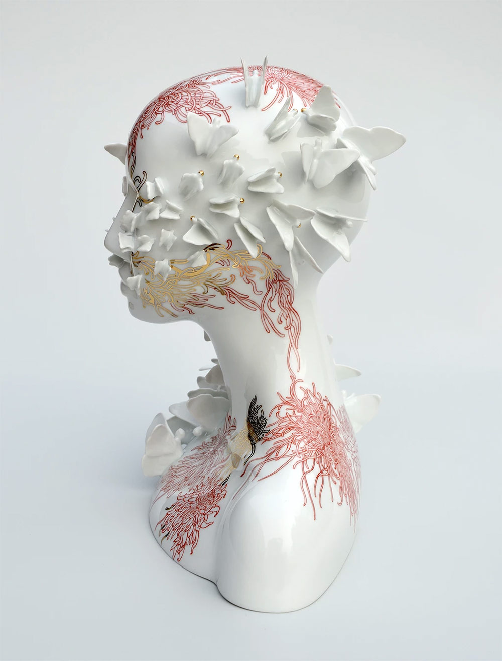 red porcelain sculptures by juliette clovis