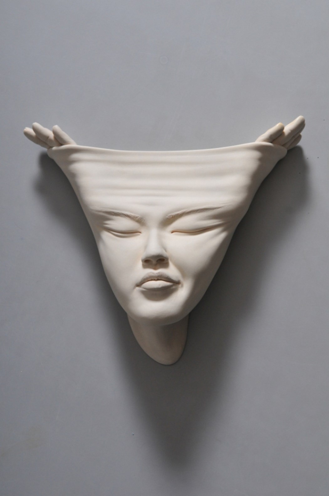 ceramic sculpture byjohnson tsang